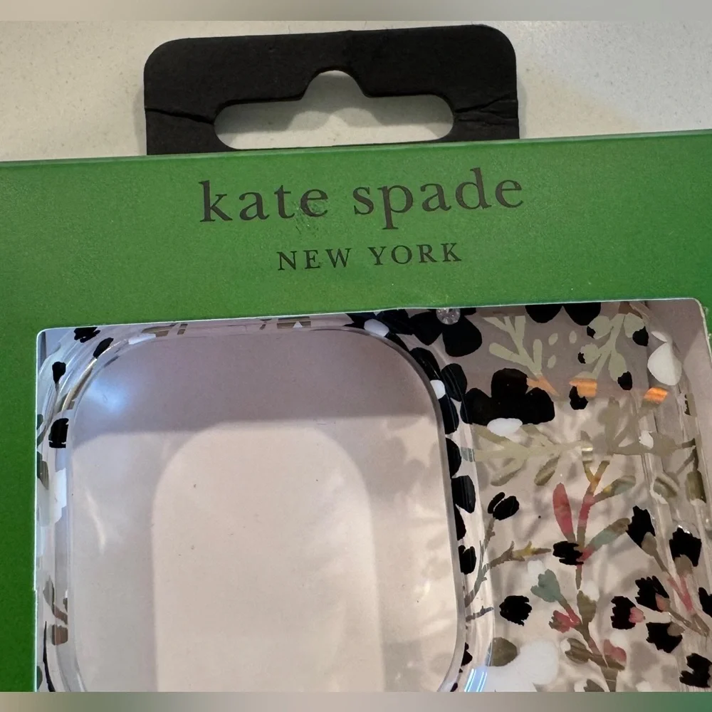 Kate Spade New York Floral MagSafe iPhone 15 Pro Case